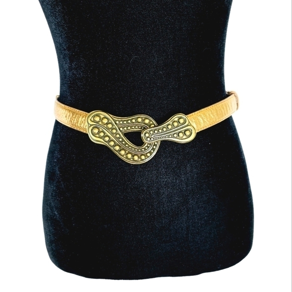 Cuir Véritable Genuine Leather Curved Stud Paisley Adjustable Belt - Picture 2 of 7